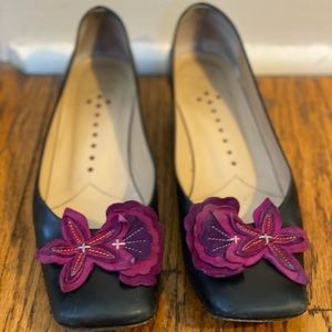 Sophie Italy kitten heels shoes, size 8M